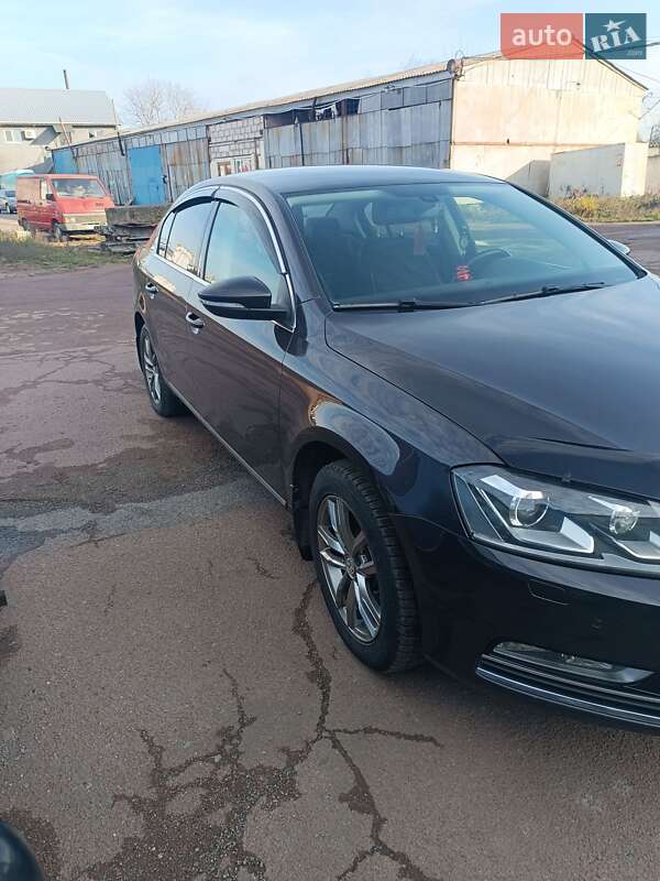 Седан Volkswagen Passat 2011 в Житомире фото 6 Седан Volkswagen Passat 2011 в Житомире