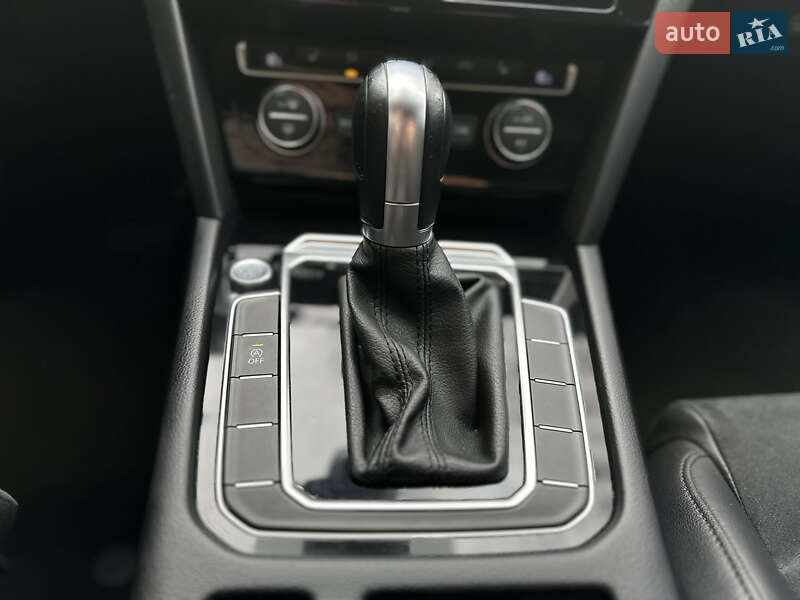 Универсал Volkswagen Passat 2017 в Тернополе