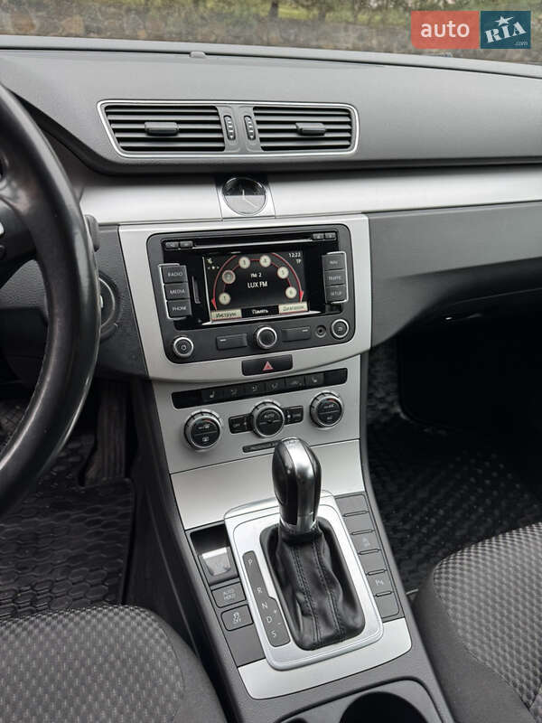 Универсал Volkswagen Passat 2014 в Виннице