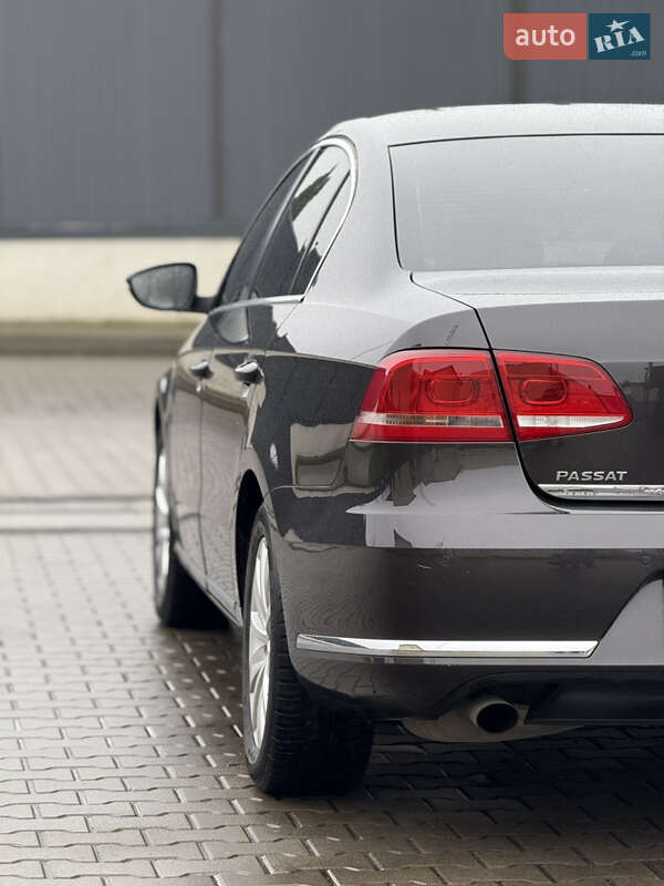 Седан Volkswagen Passat 2011 в Луцке фото 13 Седан Volkswagen Passat 2011 в Луцке