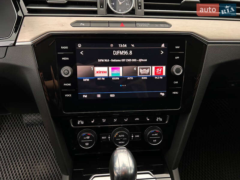 Универсал Volkswagen Passat 2017 в Киеве фото 21 Универсал Volkswagen Passat 2017 в Киеве