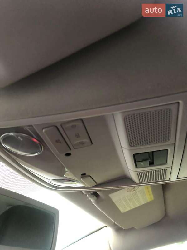 Универсал Volkswagen Passat 2011 в Нововолынске