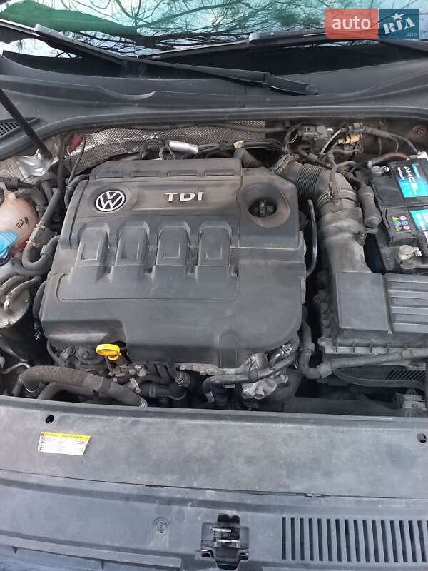 Седан Volkswagen Passat 2014 в Горохові