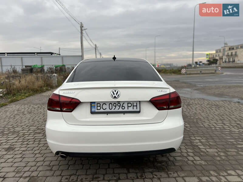 Седан Volkswagen Passat 2014 в Львове