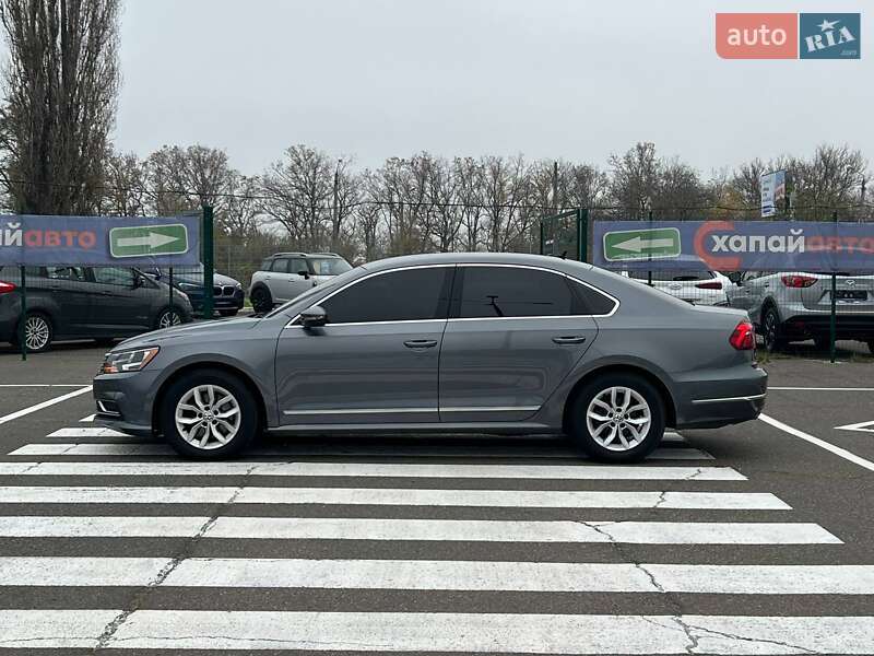 Седан Volkswagen Passat 2017 в Одесі
