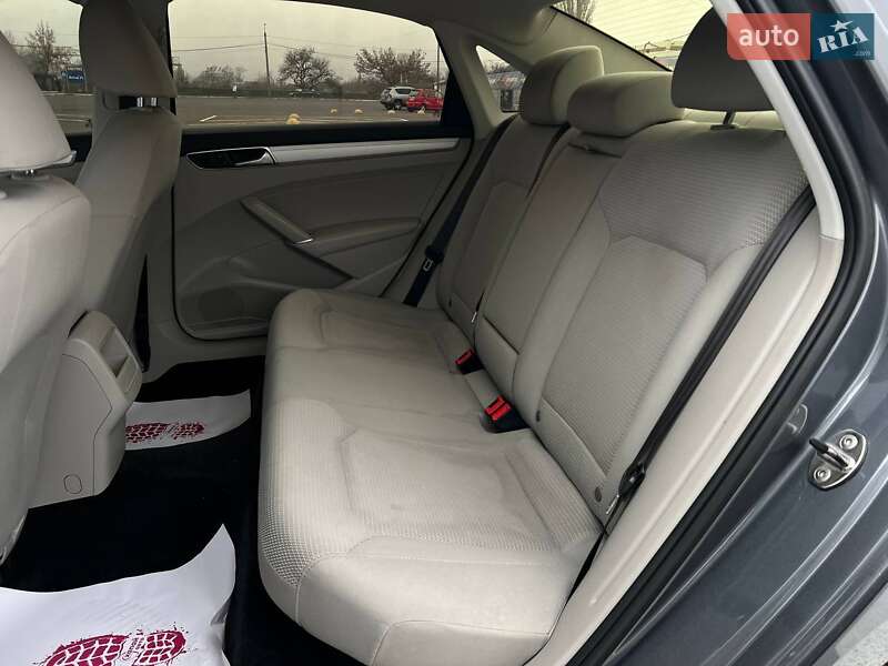 Седан Volkswagen Passat 2017 в Одесі