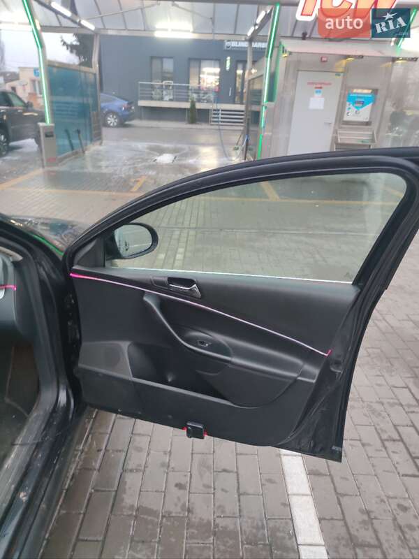 Универсал Volkswagen Passat 2005 в Киеве фото 14 Универсал Volkswagen Passat 2005 в Киеве