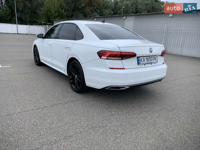 Седан Volkswagen Passat 2019 в Киеве