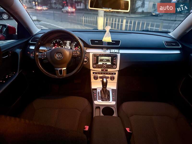 Універсал Volkswagen Passat 2014 в Львові фото 21 Універсал Volkswagen Passat 2014 в Львові