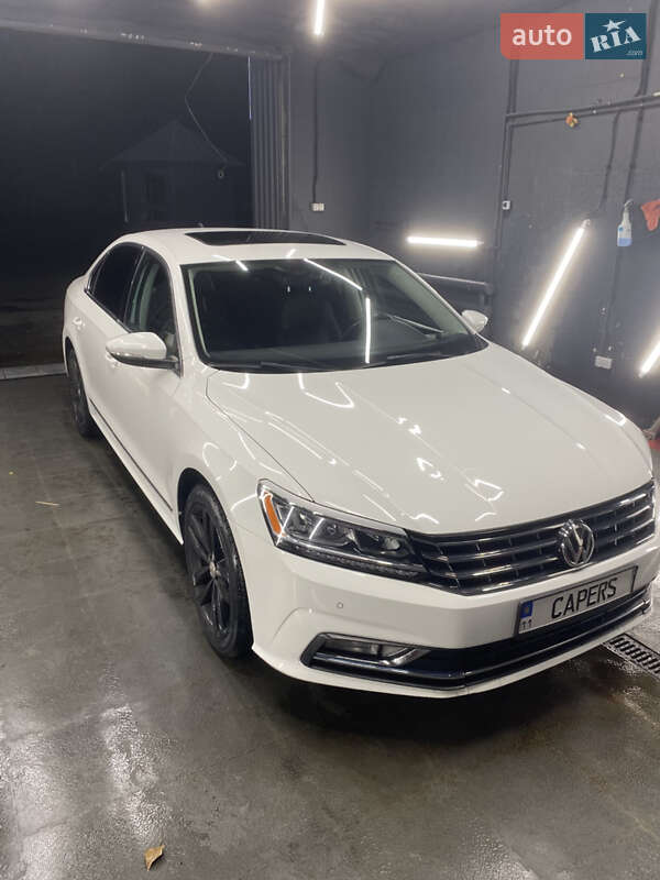 Седан Volkswagen Passat 2016 в Киеве фото 2 Седан Volkswagen Passat 2016 в Киеве