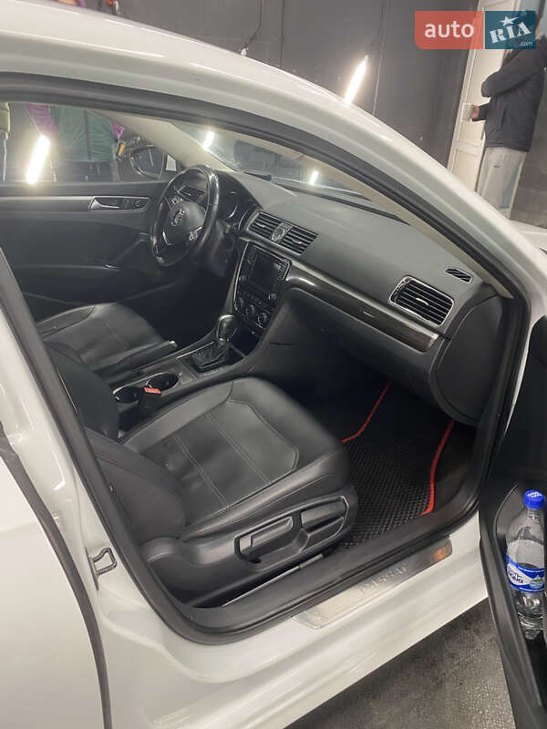 Седан Volkswagen Passat 2016 в Киеве фото 6 Седан Volkswagen Passat 2016 в Киеве