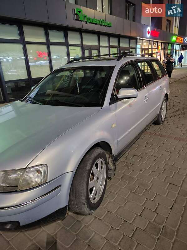 Універсал Volkswagen Passat 2000 в Івано-Франківську