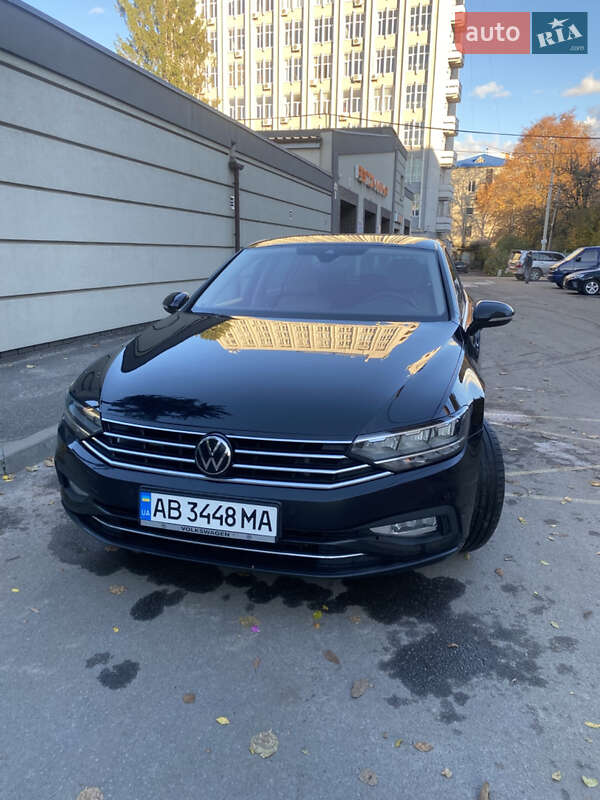 Седан Volkswagen Passat 2020 в Виннице