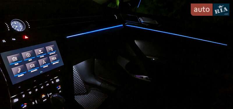 Седан Volkswagen Passat 2018 в Львове