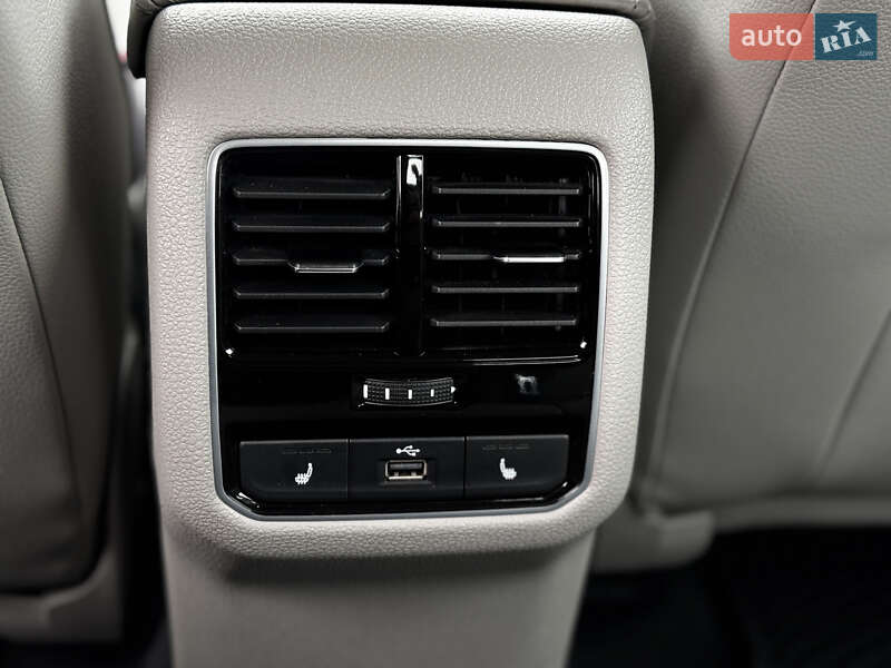 Седан Volkswagen Passat 2016 в Черкасах