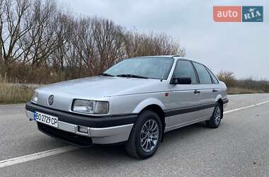 Седан Volkswagen Passat 1990 в Тернополе