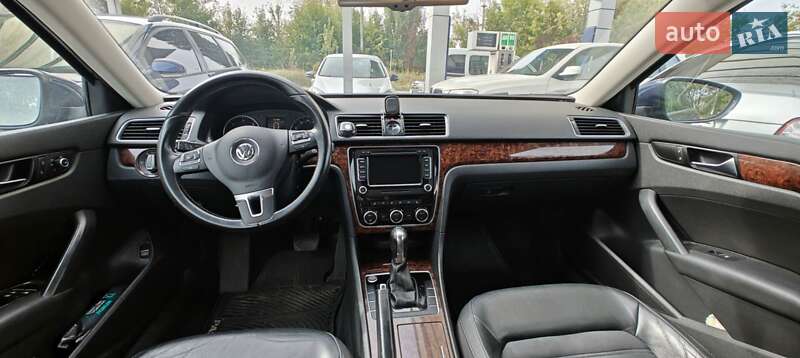 Седан Volkswagen Passat 2012 в Бердичеве