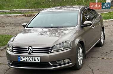 Седан Volkswagen Passat 2011 в Каменском