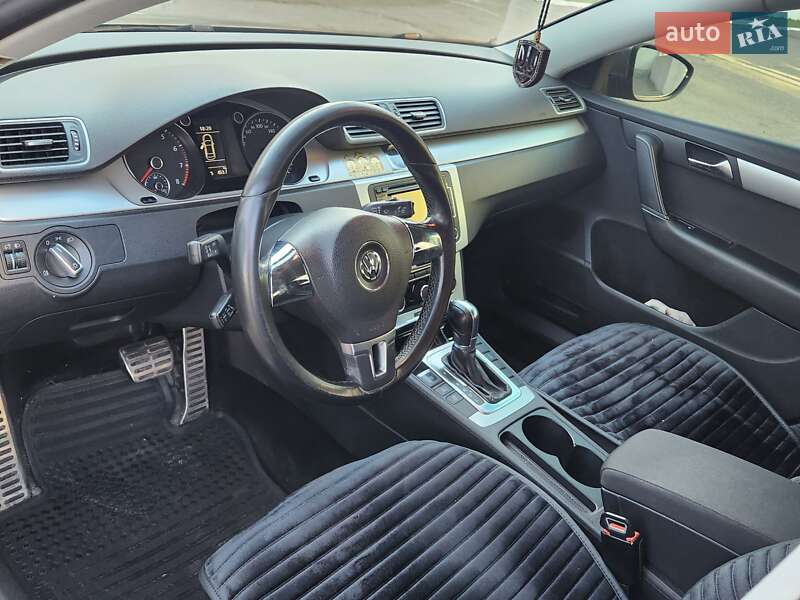 Седан Volkswagen Passat 2011 в Каменском фото 11 Седан Volkswagen Passat 2011 в Каменском
