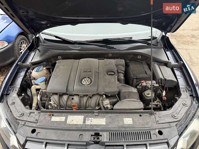 Седан Volkswagen Passat 2012 в Києві фото 14 Седан Volkswagen Passat 2012 в Києві