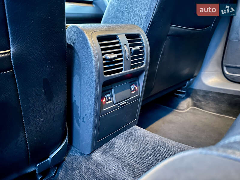 Седан Volkswagen Passat 2012 в Киеве