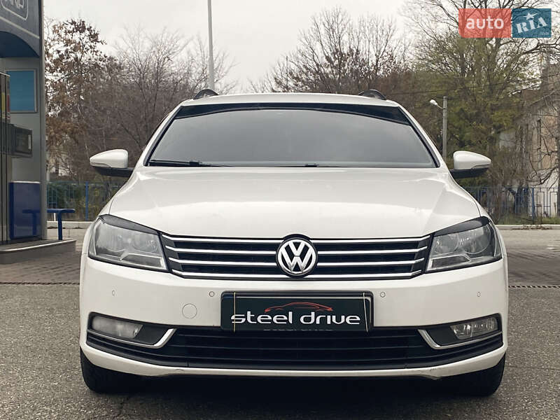 Универсал Volkswagen Passat 2013 в Николаеве
