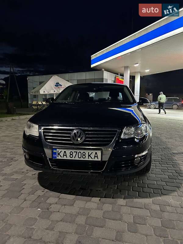 Седан Volkswagen Passat 2009 в Рокитном