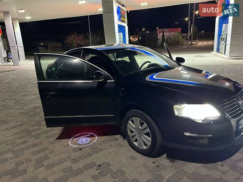 Седан Volkswagen Passat 2009 в Рокитном
