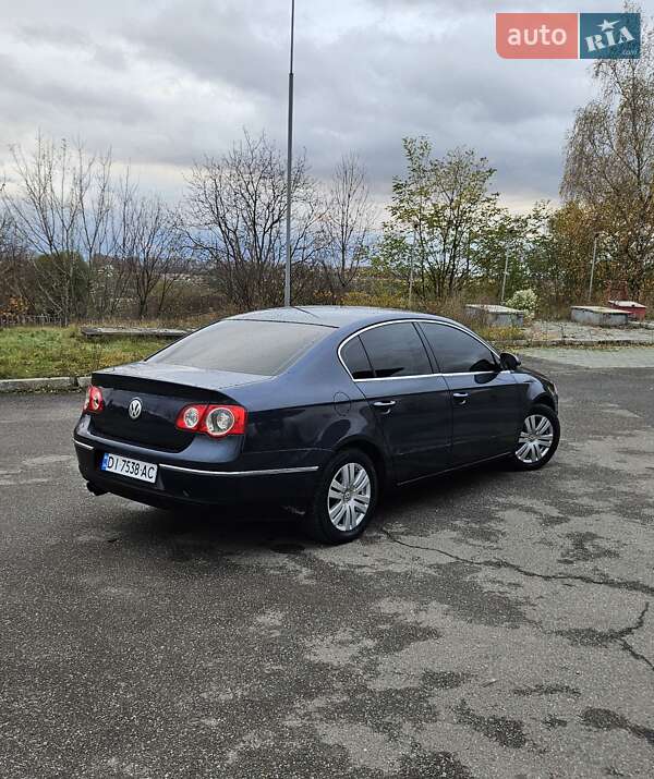 Седан Volkswagen Passat 2005 в Чемеровцах