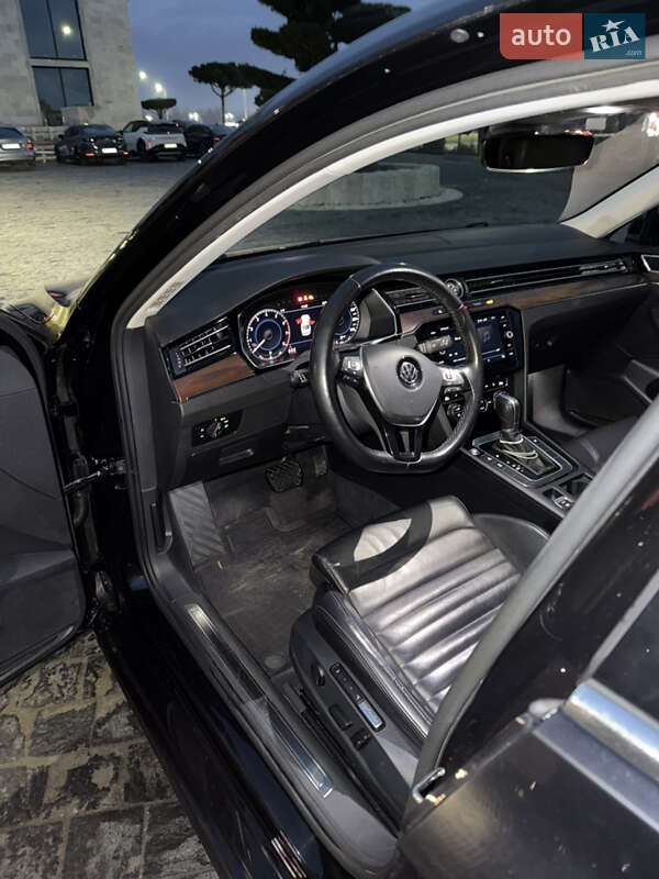 Седан Volkswagen Passat 2018 в Львове фото 7 Седан Volkswagen Passat 2018 в Львове