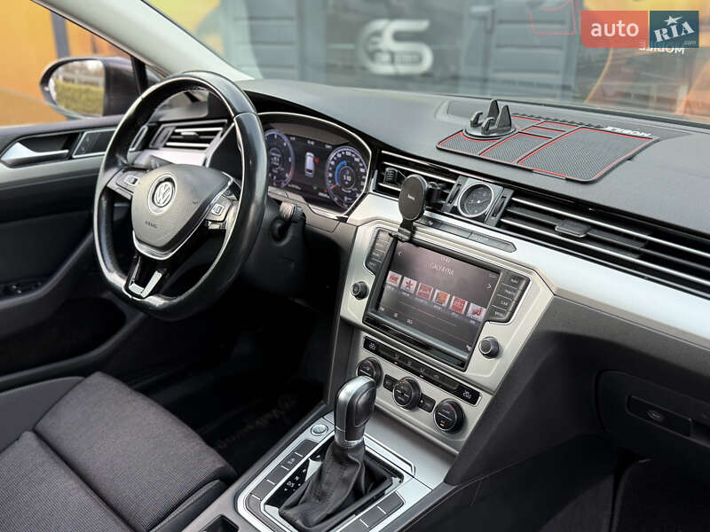 Универсал Volkswagen Passat 2016 в Стрые