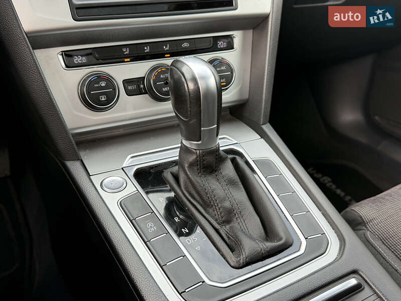 Универсал Volkswagen Passat 2016 в Стрые