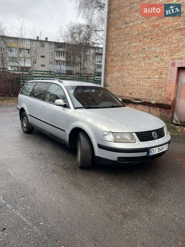 Универсал Volkswagen Passat 2000 в Киеве