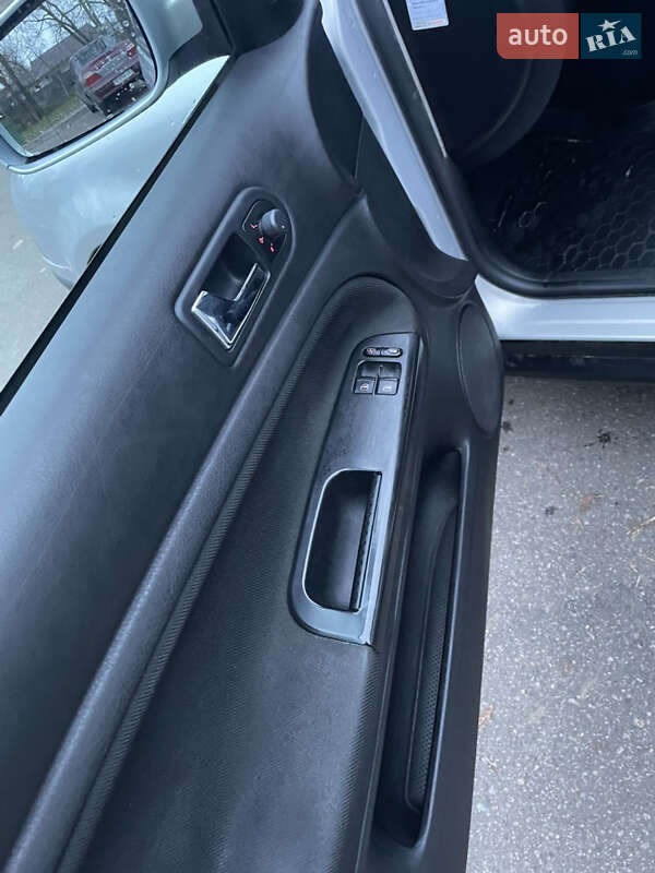 Універсал Volkswagen Passat 1999 в Борисполі