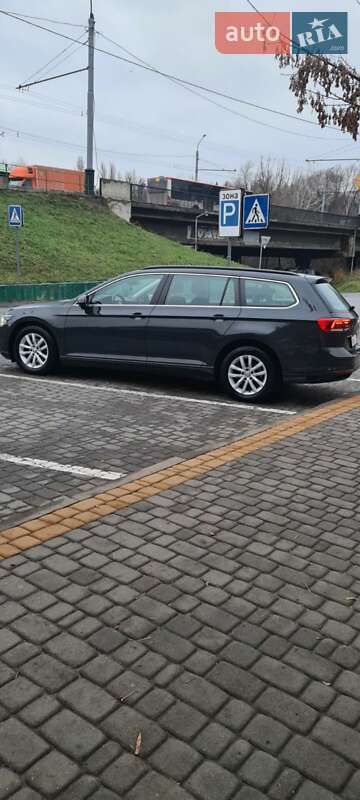 Универсал Volkswagen Passat 2020 в Харькове