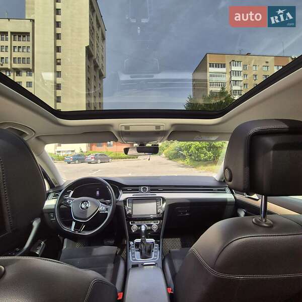 Универсал Volkswagen Passat 2015 в Тернополе