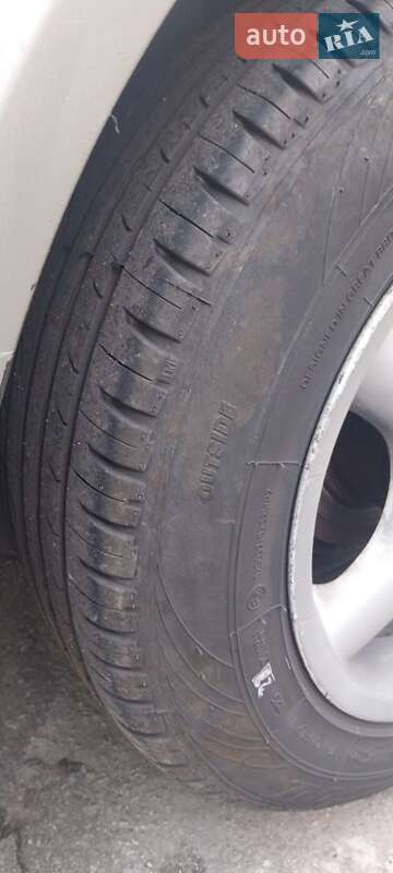 Седан Volkswagen Passat 2004 в Запоріжжі