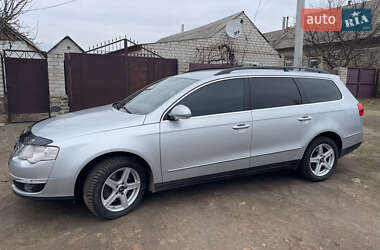 Універсал Volkswagen Passat 2005 в Єланці