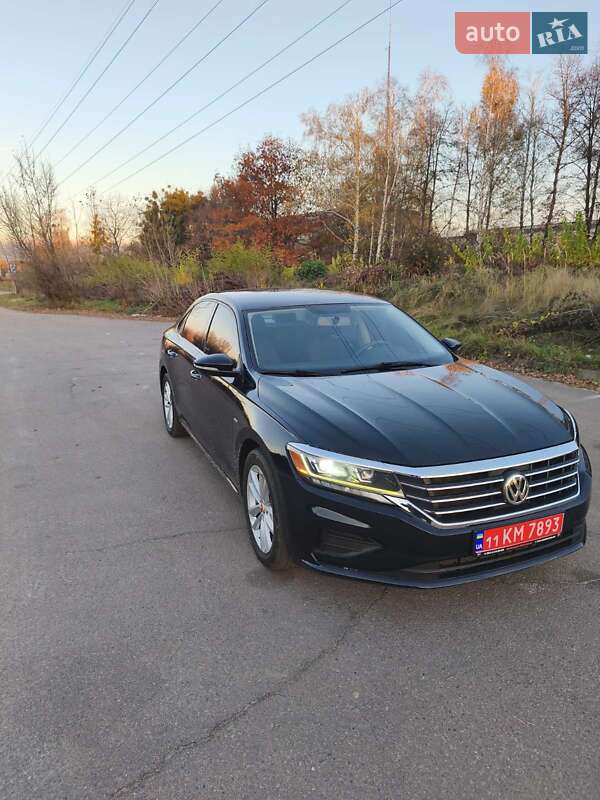 Седан Volkswagen Passat 2020 в Києві