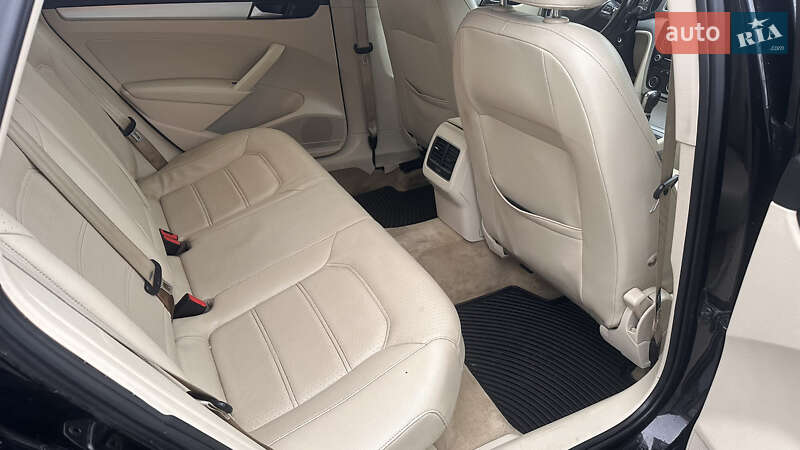 Седан Volkswagen Passat 2013 в Сумах