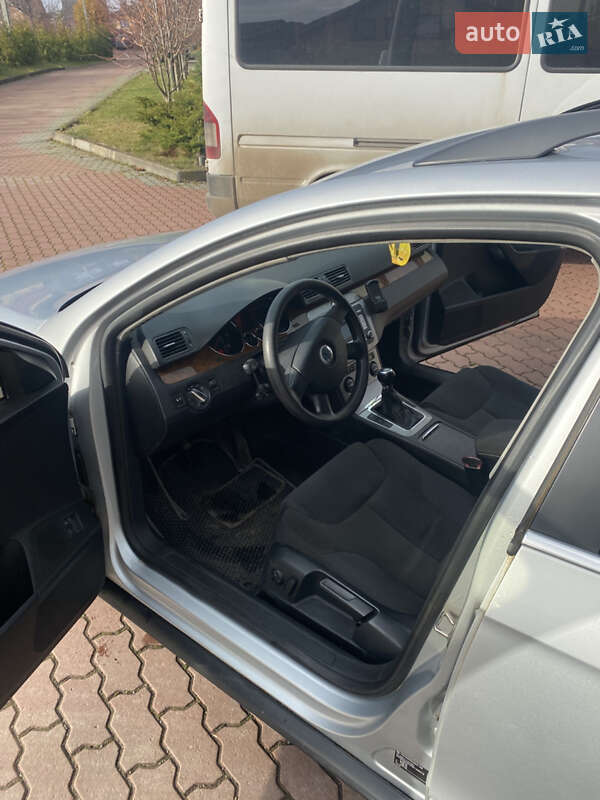 Универсал Volkswagen Passat 2006 в Черновцах фото 11 Универсал Volkswagen Passat 2006 в Черновцах