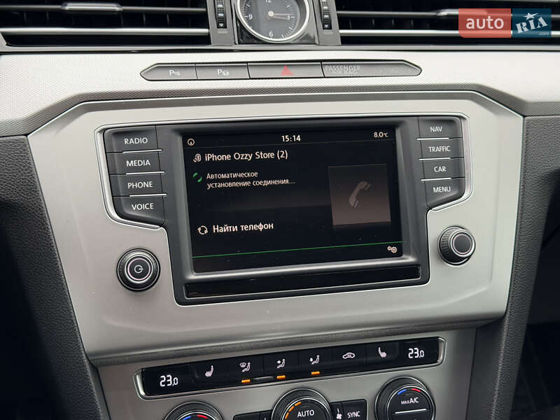 Седан Volkswagen Passat 2015 в Ужгороде