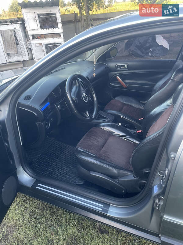 Седан Volkswagen Passat 2004 в Львові фото 8 Седан Volkswagen Passat 2004 в Львові