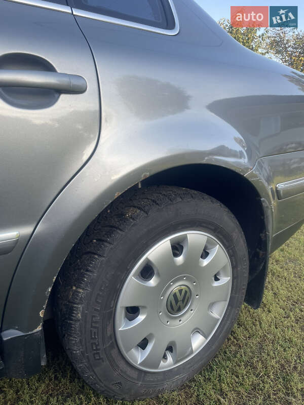 Седан Volkswagen Passat 2004 в Львові фото 39 Седан Volkswagen Passat 2004 в Львові