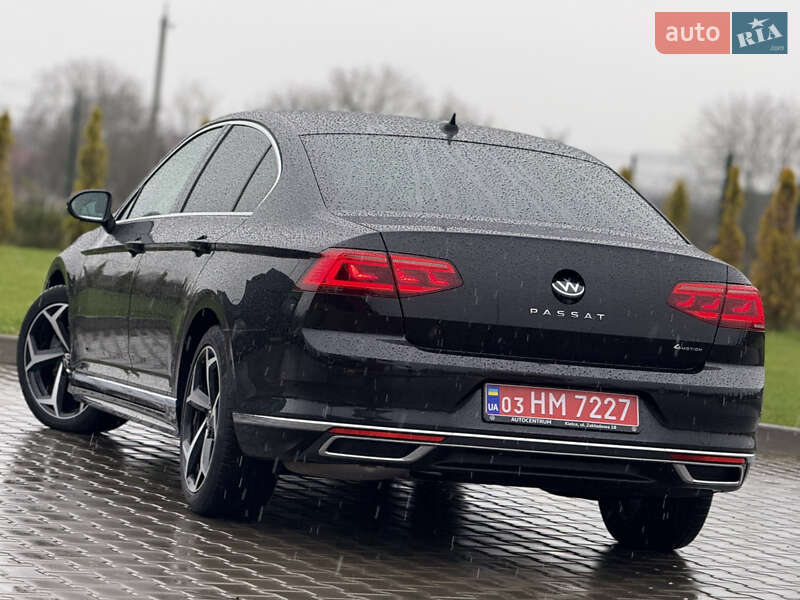 Седан Volkswagen Passat 2020 в Луцьку