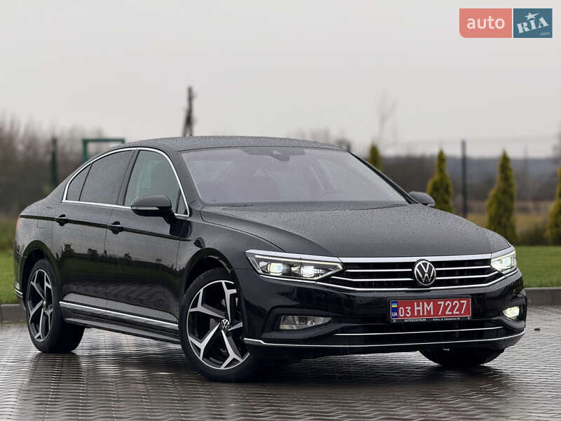 Седан Volkswagen Passat 2020 в Луцьку