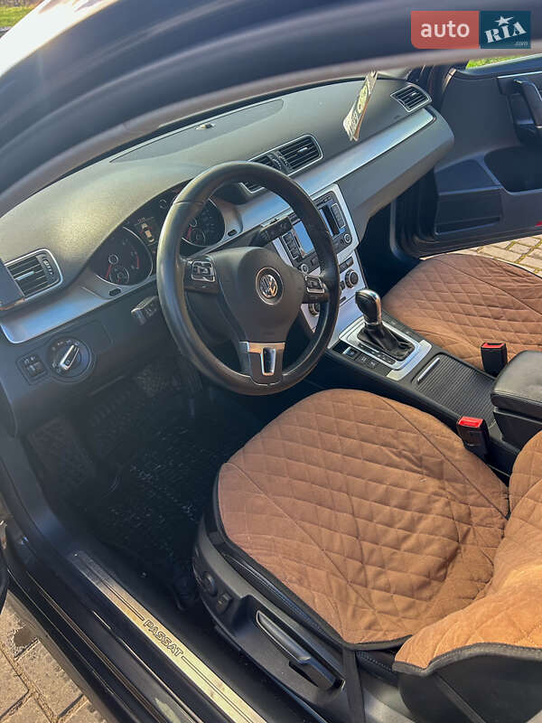 Седан Volkswagen Passat 2012 в Долине