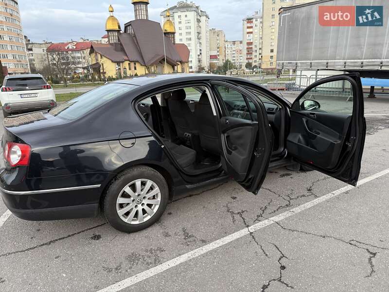 Седан Volkswagen Passat 2006 в Ивано-Франковске