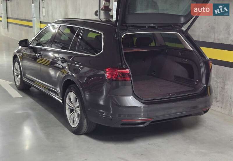 Универсал Volkswagen Passat 2021 в Виннице фото 27 Универсал Volkswagen Passat 2021 в Виннице