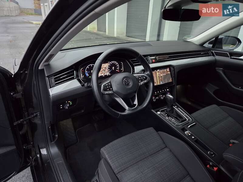 Универсал Volkswagen Passat 2021 в Виннице фото 120 Универсал Volkswagen Passat 2021 в Виннице